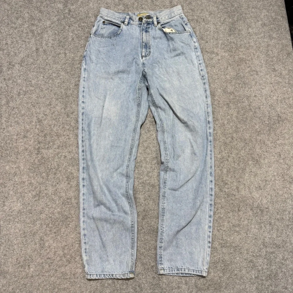 Vintage Liz Claiborne Lizwear Light Wash Tapered Jeans 27x28 Made in Israel